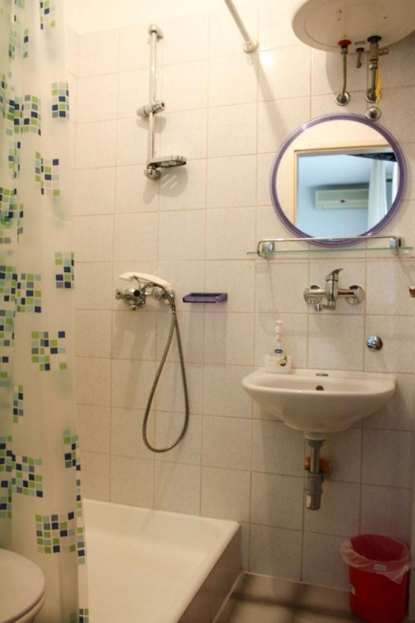 Apartments Zdravko - 150 M From Sandy Beach Duće Eksteriør billede